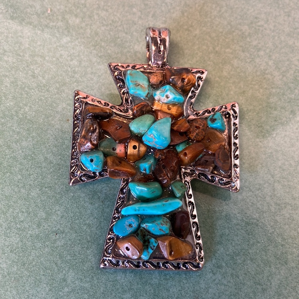 Cross Pendant Silver Necklace